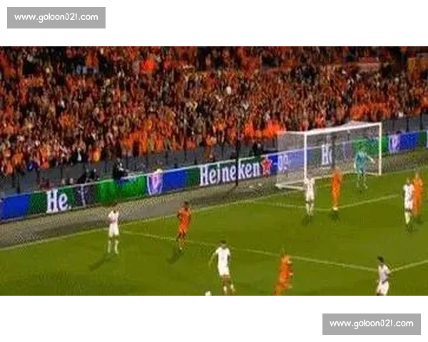 邓弗里斯破门难救主 荷兰 1-1 波兰凭少赛登顶